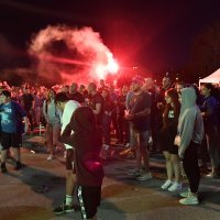 Bakljada Dinamovih navijača pod zapadnom tribinom