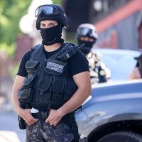 Tuzla: Milanović položio vijenac na spomen obilježju 115. brigade Hrvatskog vijeća obrane Zrinski Tuzla