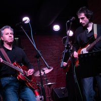 Antony Blinken svira Neil Younga