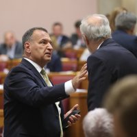 Izglasano povjerenje Vladi HDZ-a i DP-a