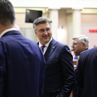 Izglasano povjerenje Vladi HDZ-a i DP-a