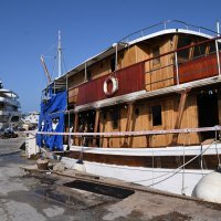 Požar na drvenom turističkom brodu u Krilo Jesenicama