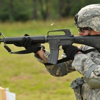 Američka puška M16A2