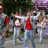 Slavonski Brod: Tisuću maturanata sudjelovalo u veseloj kostimiranoj povorci ulicama grada
