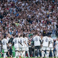 Realovi igrači i Santiago Bernabeu oprostili su se od Tonija Kroosa