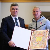 Predsjednik Milanović odlikovao hrvatske nogometne reprezentativce