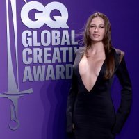 Serenay Sarikaya
