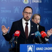 Tomislav Tomašević na konferenciji za medije
