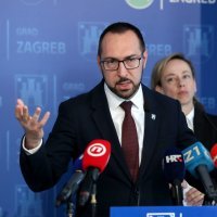 Tomislav Tomašević na konferenciji za medije