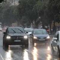 Rijeka: Povremena jaka kiša otežava promet