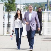 Vučići na izborima u Srbiji