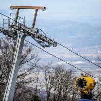 Oštećena žičara na crvenom spustu