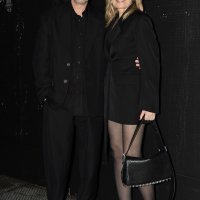 Kim Cattrall i Russell Thomas