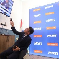 Izborna noć u stožeru Mosta - EU izbori