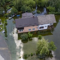 Prolazak vrhunca vodenog vala na Dunavu na Zelenom otoku kod Batine u Baranji