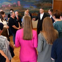 Milanović i mladi hrvatski robotičari