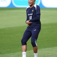Kylian Mbappe, prvi trening nakon loma nosa, 19.6.2024.