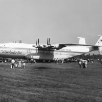 Prvi prototip An-22 u ukrajinskom Hostomelu - Wikimedia Commons - Oleg Beljakov