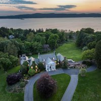 Dom Michaela Douglasa i Catherine Zete-Jones