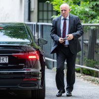 Dolazak članova na širu sjednicu Predsjedništva HDZ-a