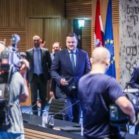 Primorac predstavio nove narodne obveznice