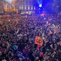 Anti-desni prosvjedi u Francuskoj