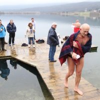 Kupanje u jezeru Sabljaci u Ogulinu (1)