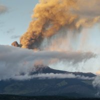 Erupcija Etne i Strombolija