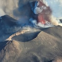 Erupcija Etne i Strombolija