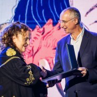 Sanja i Tea Trumbić