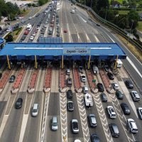 Snimke iz zraka kilometarskih kolona na A1