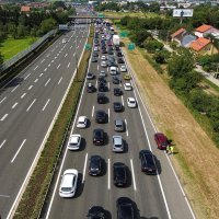 Snimke iz zraka kilometarskih kolona na A1