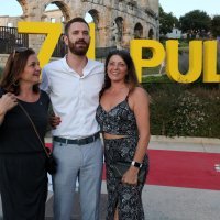 Ekipa filma Šalša prije projekcije u Areni