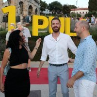 Ekipa filma Šalša prije projekcije u Areni