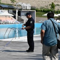 Na bazenu kod Požege utopio se dječak