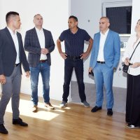 Rušenje najveće stambene zgrade oštećene u potresu u Sisku