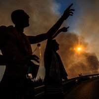 Požar koji je jučer buknuo iznad Tučepa proširio se u poslijepodnevnim satima na Podgoru i ostatak Biokova
