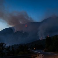 I dalje gori u Podgori