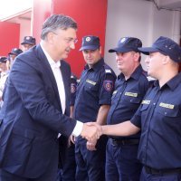 Andrej Plenković posjetio vatrogasce u Makarskoj
