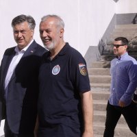 Andrej Plenković posjetio vatrogasce u Makarskoj