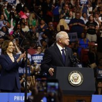 Kamala Harris i Tim Walz