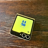 Samsung Galaxy Z Flip6