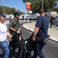 Sukob stotina ultraortodoksnih Židova s policijom zbog regrutiranja u vojsku