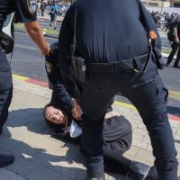 Sukob stotina ultraortodoksnih Židova s policijom zbog regrutiranja u vojsku