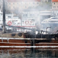 Požar na turističkom jedrenjaku