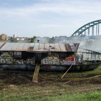 Vatrogasci gase požar na brodu Brazil