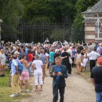 Obožavatelji na francuskom imanju Alaina Delona