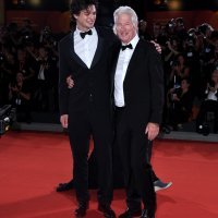 Richard Gere sa sinom Homerom