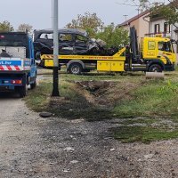 Prometna nesreća kod Slavonskog Broda, bježali policiji pa sletjeli u kanal