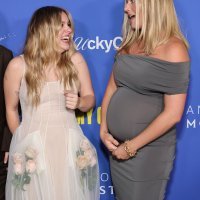 Maisy Stella i Margot Robbie